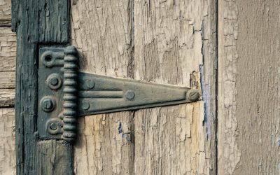 Bygga dörr med hakgångjärn – så gör du